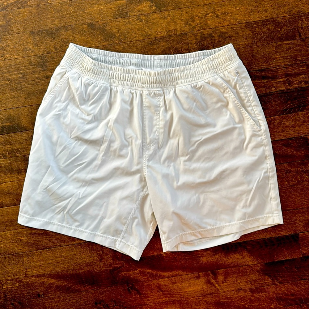Rhone Shorts White Pocket/Lined Stretch Active Gym Logo Mens Size L